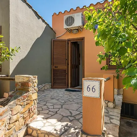 Domus Luna With Sea View Ferienhaus