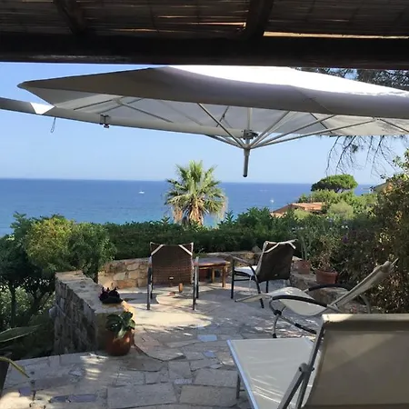 Domus Luna With Sea View Feriehus Villasimius