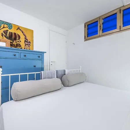 Domus Luna With Sea View בית נופש