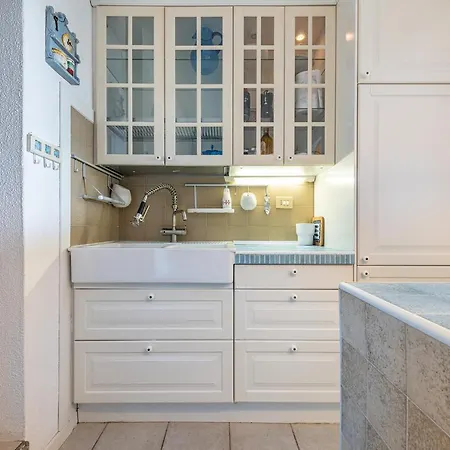 בית נופש Domus Luna With Sea View