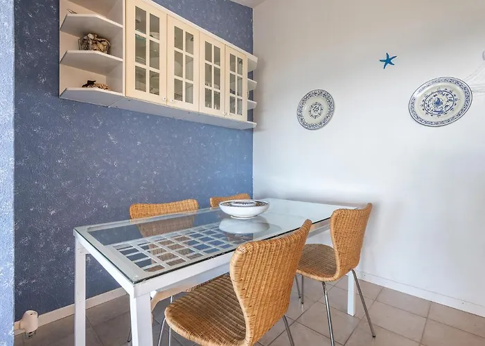 Domus Luna With Sea View Ferienhaus